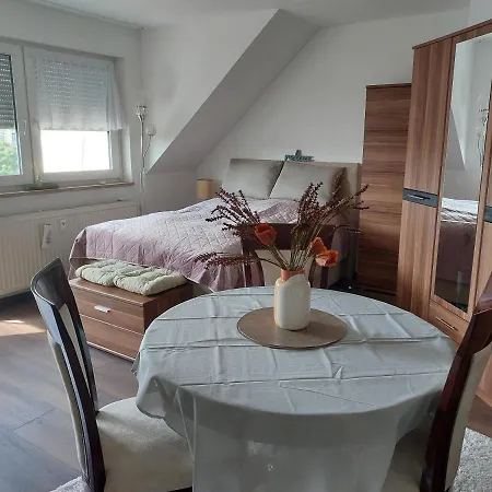 Stayinn Möckern - 1 Für 3 Personen -1zimmer Mit Schlafsofa Und Doppelbett-kein Zweites *