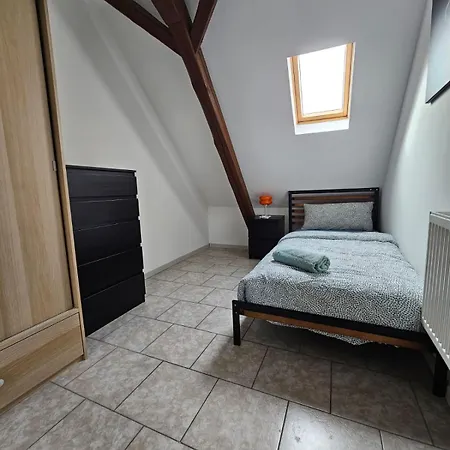 Stayinn Möckern - 1 Für 3 Personen -1zimmer Mit Schlafsofa Und Doppelbett-kein Zweites Leipzig