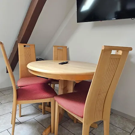 Stayinn Möckern - 1 Für 3 Personen -1zimmer Mit Schlafsofa Und Doppelbett-kein Zweites * Leipzig