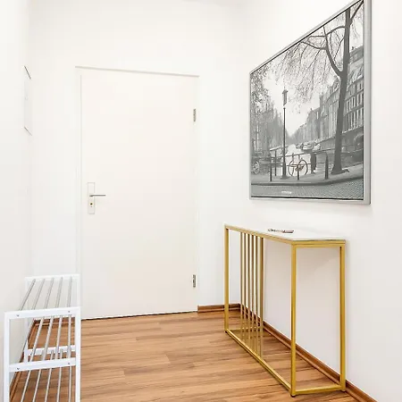 Stayinn Möckern - 1 Für 3 Personen -1zimmer Mit Schlafsofa Und Doppelbett-kein Zweites